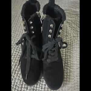 Kate Spade Boots 5.5 Shearling Lug Sole Lace-Up Black Suede Raegan